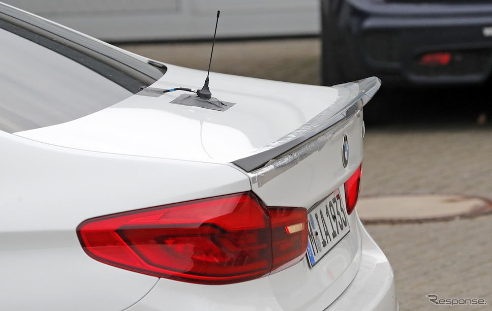 BMW M5 CS スクープ写真《APOLLO NEWS SERVICE》