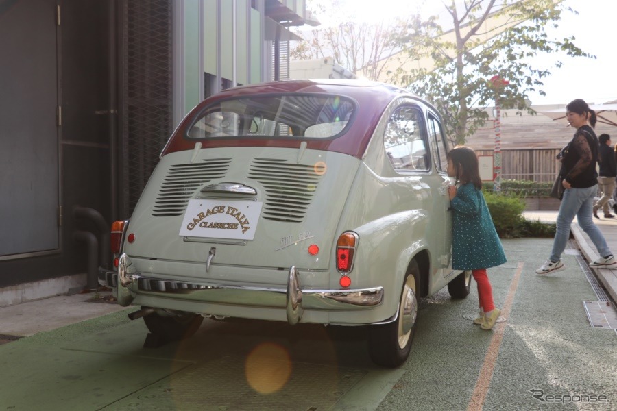 カロッツェリア・ショーネリによって仕上げられたFIAT600。少女の興味を大いに誘ったようだ。【撮影:中込健太郎】