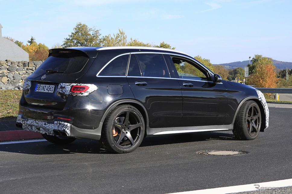 メルセデス AMG GLC63 改良新型 スクープ写真《APOLLO NEWS SERVICE》