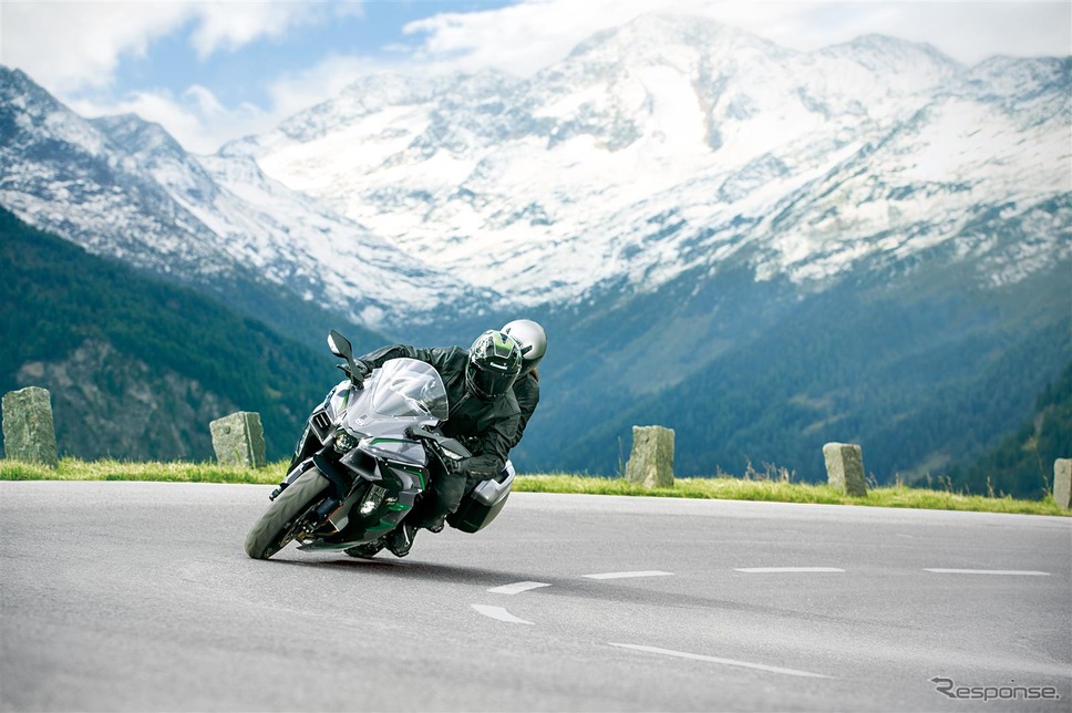カワサキ Ninja H2 SX SE+