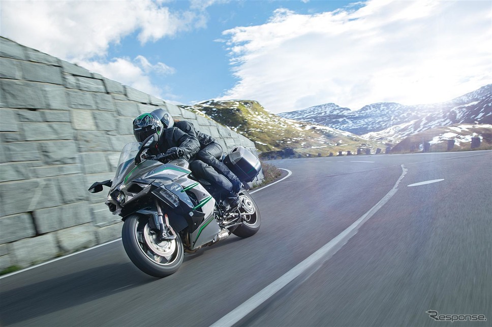 カワサキ Ninja H2 SX SE+