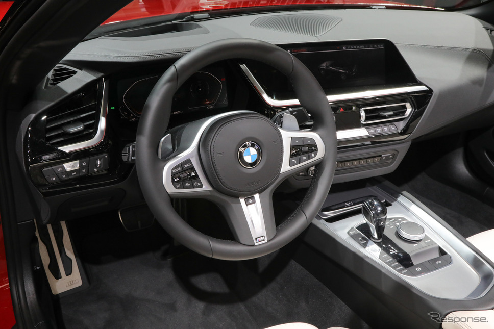 BMW Z4新型(パリモーターショー2018)《撮影 佐藤靖彦》