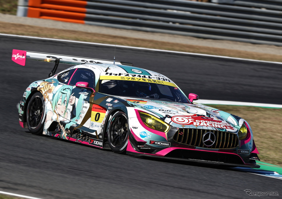 GT300クラス予選3位の#0 メルセデス。《撮影 益田和久》