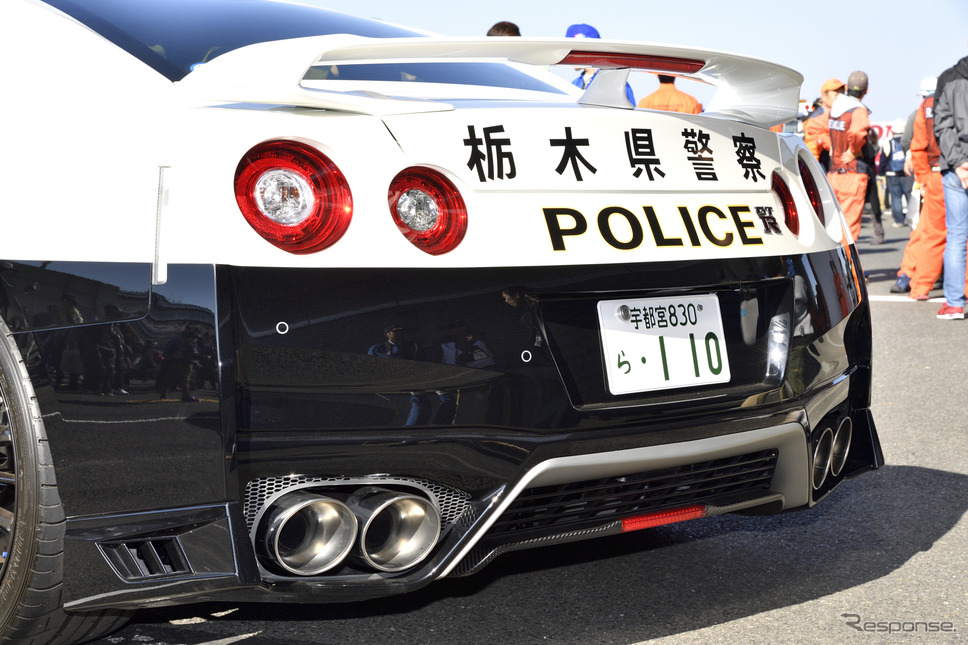 日産GT-Rのパトカー《撮影 雪岡直樹》