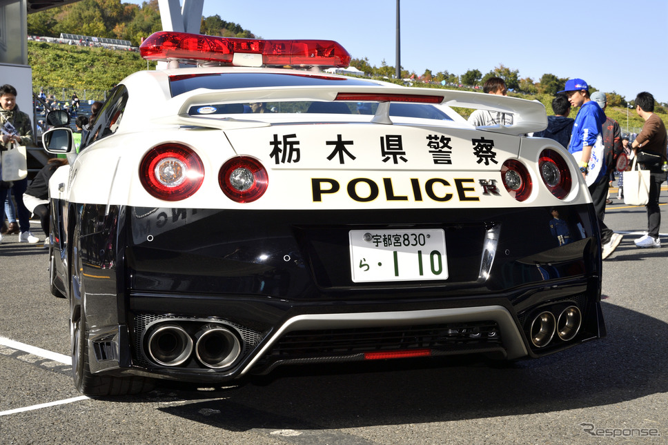 日産GT-Rのパトカー《撮影 雪岡直樹》