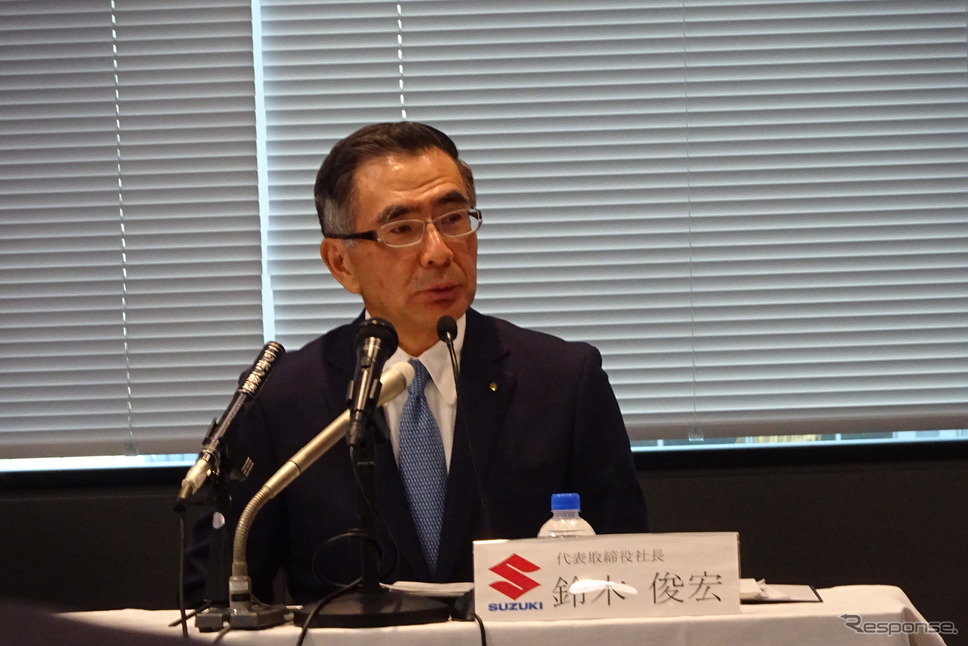 スズキの鈴木社長《撮影 池原照雄》