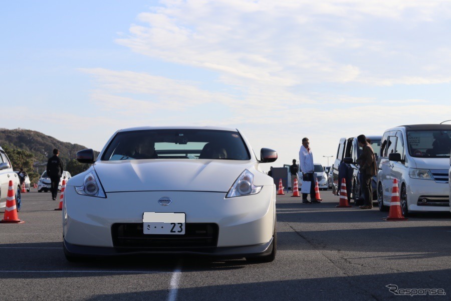 バージョンニスモはオーテック車オーナーの注目の的だった。《撮影 中込健太郎》