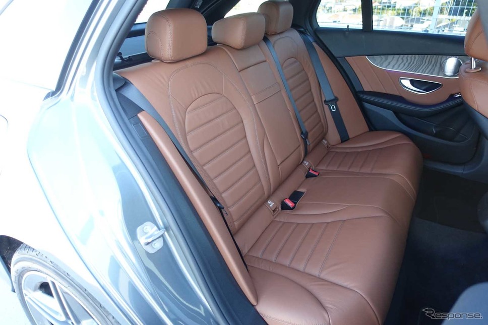 メルセデスベンツ C220dステーションワゴン撮影 中村孝仁