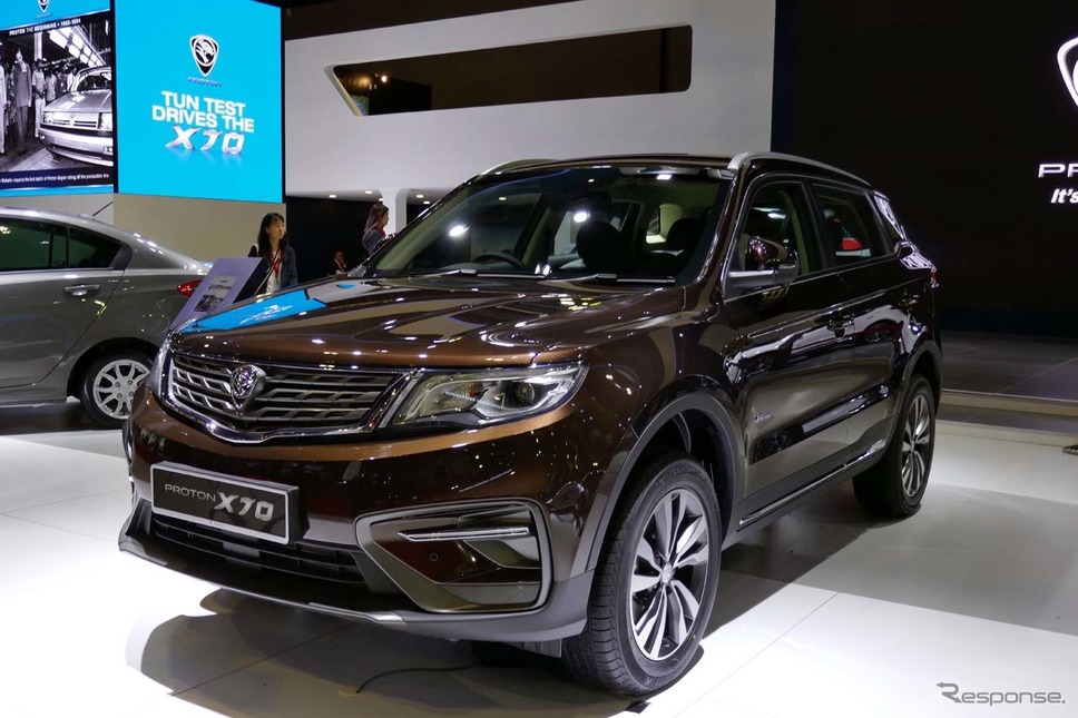 プロトンが中国の吉利集団と共同開発したSUV、X70。