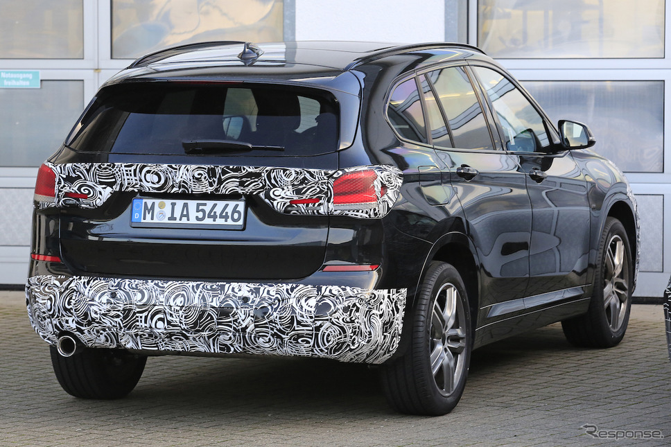 BMW X1 改良新型スクープ写真《APOLLO NEWS SERVICE》