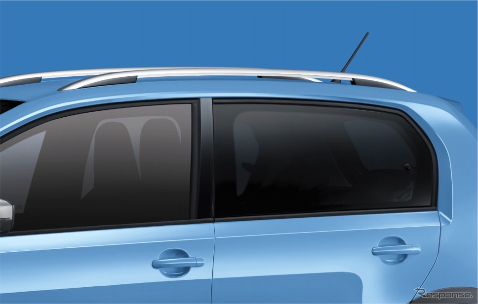 VW cross up！ 専用シルバールーフレール/ダークティンテッドガラス（リヤ/リヤ左右、UVカット機能付）