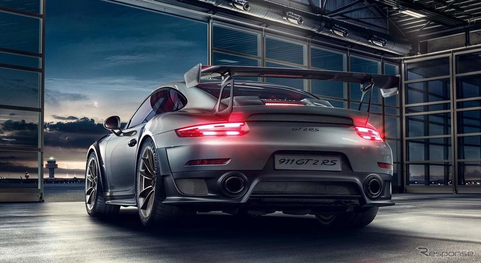 ポルシェ 911 GT2 RS 新型 クラブスポーツパッケージ