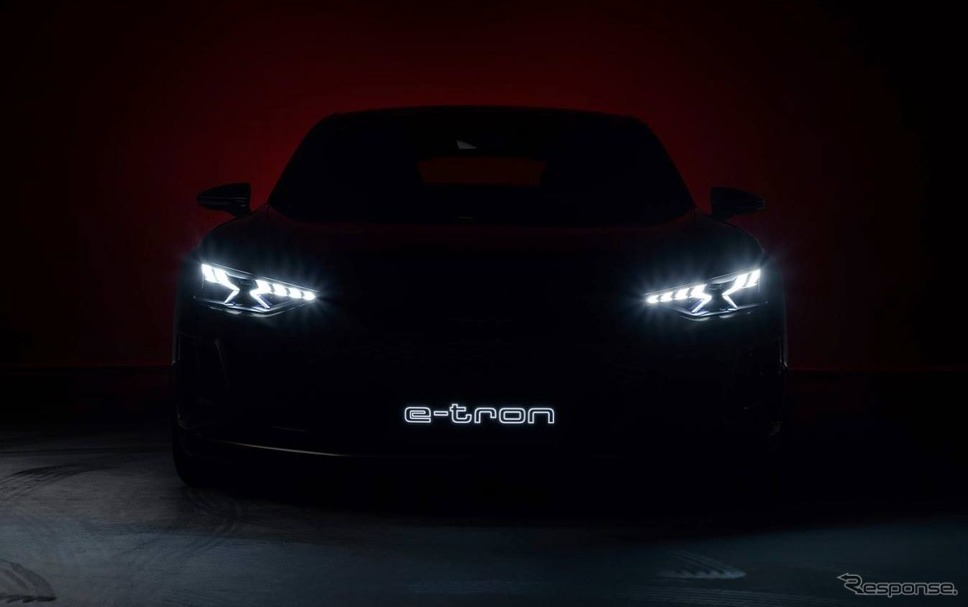 アウディ e-tron GTコンセプトのティザーイメージ