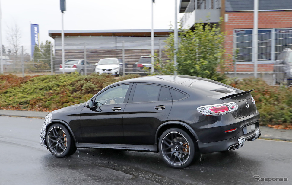 メルセデス AMG GLC63 改良新型（スクープ写真）《APOLLO NEWS SERVICE》