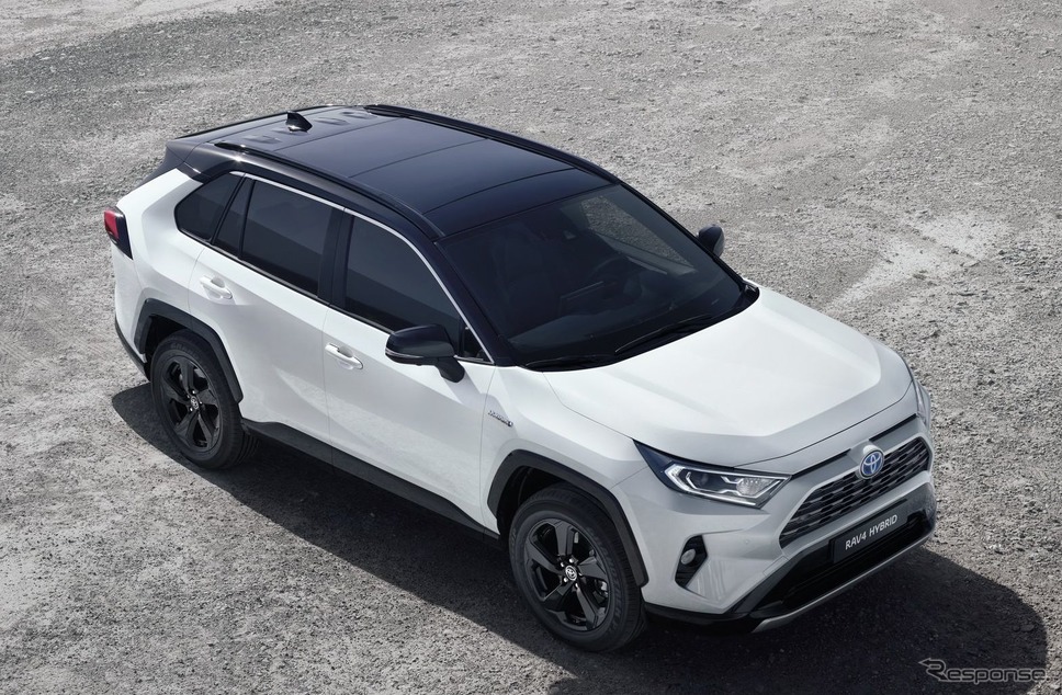 トヨタRAV4ハイブリッド新型(欧州仕様)