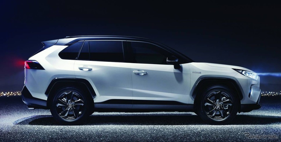 トヨタ RAV4 ハイブリッド 新型(欧州仕様)