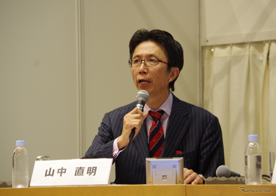山中直明教授《撮影 宮崎壮人》