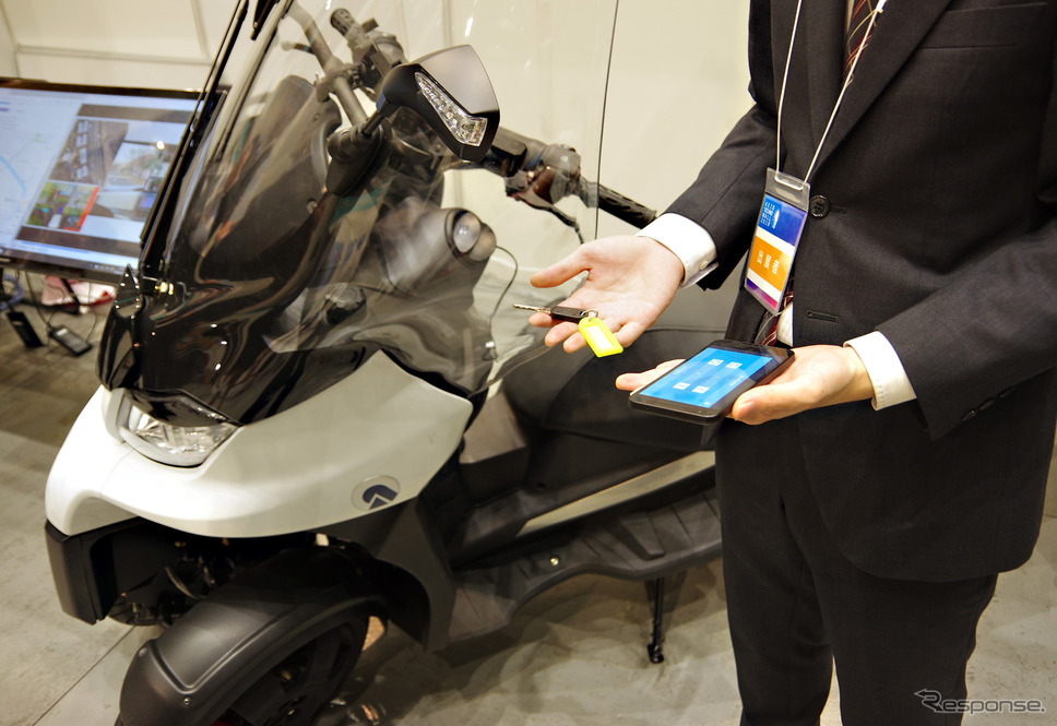 「ネットワークアシスト型自動運転プラットフォーム」の実証実験に車両を提供するADIVAの3輪バイク《撮影 宮崎壮人》