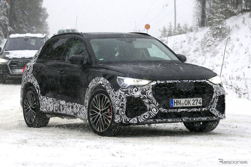 アウディ RS Q3 次期型スクープ写真《APOLLO NEWS SERVICE》