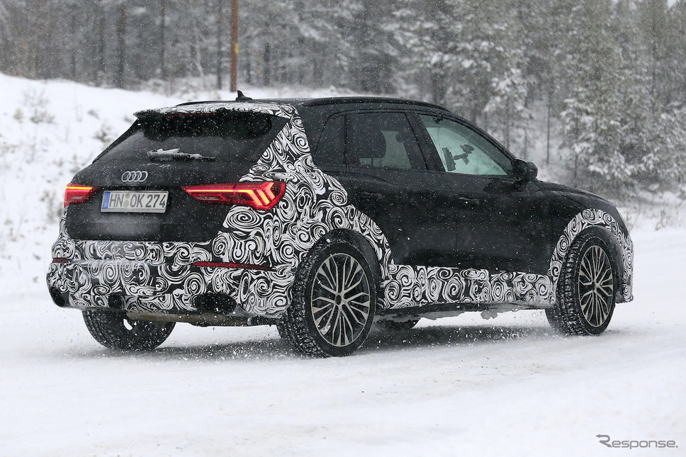 アウディ RS Q3 次期型スクープ写真《APOLLO NEWS SERVICE》