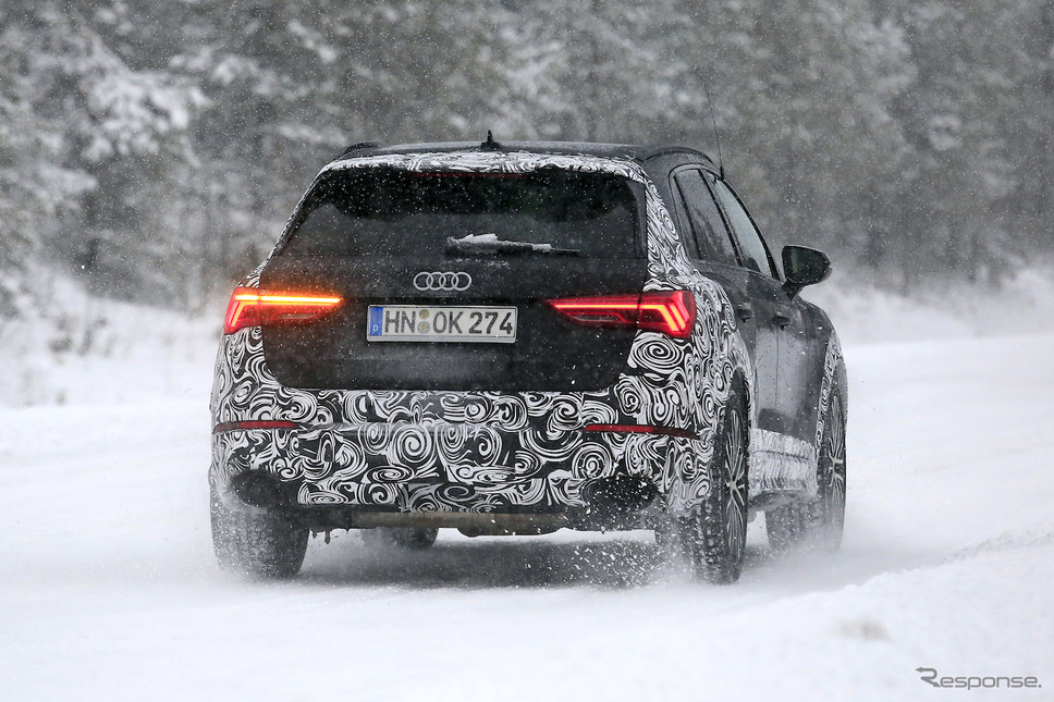 アウディ RS Q3 次期型スクープ写真《APOLLO NEWS SERVICE》
