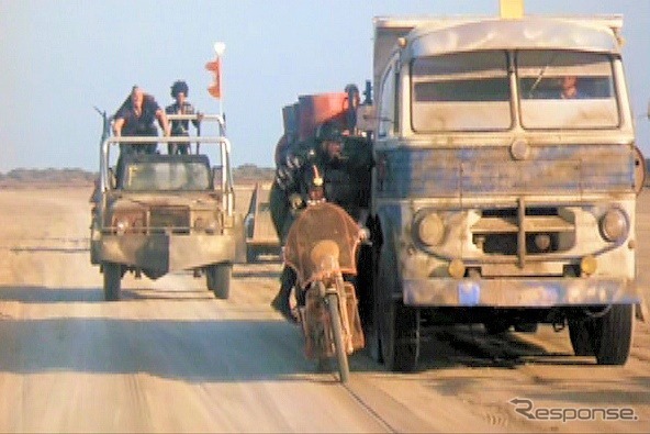 マッドライダー(C)2T Produczione e Distribuzione Films D.r.l.,Roma & Globe Film,Madrif-1983