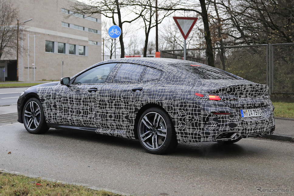 BMW 8シリーズグランクーペ「M850i」スクープ写真《APOLLO NEWS SERVICE》