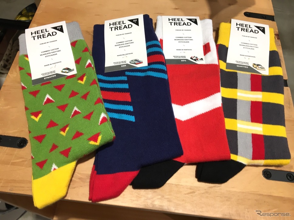 HEEL TREADのソックス《撮影 松崎祐子》