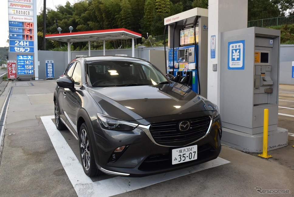 横浜を出発後、京都北方、亀岡にて初回給油。23.2km/リットル。その後、エンジン特性を把握するにつれて燃費はどんどん上がっていった。《撮影 井元康一郎》