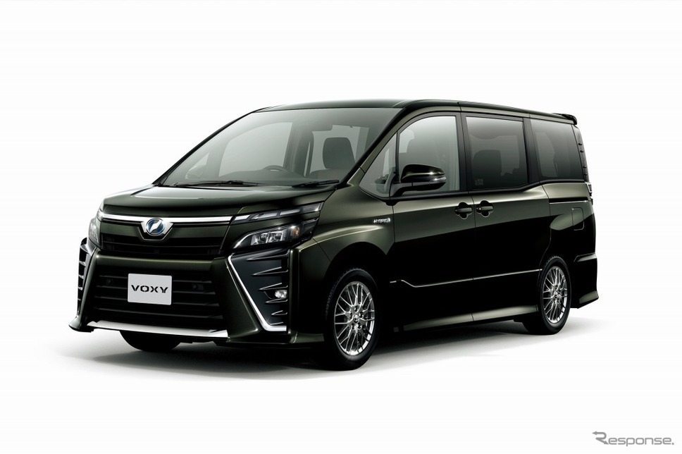 トヨタ ヴォクシー ZS(イナズマスパーキングブラックガラスフレーク)