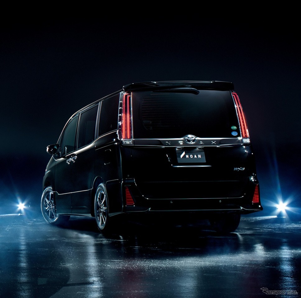 トヨタ ノア 特別仕様車 Si“W×B II"(ブラック)