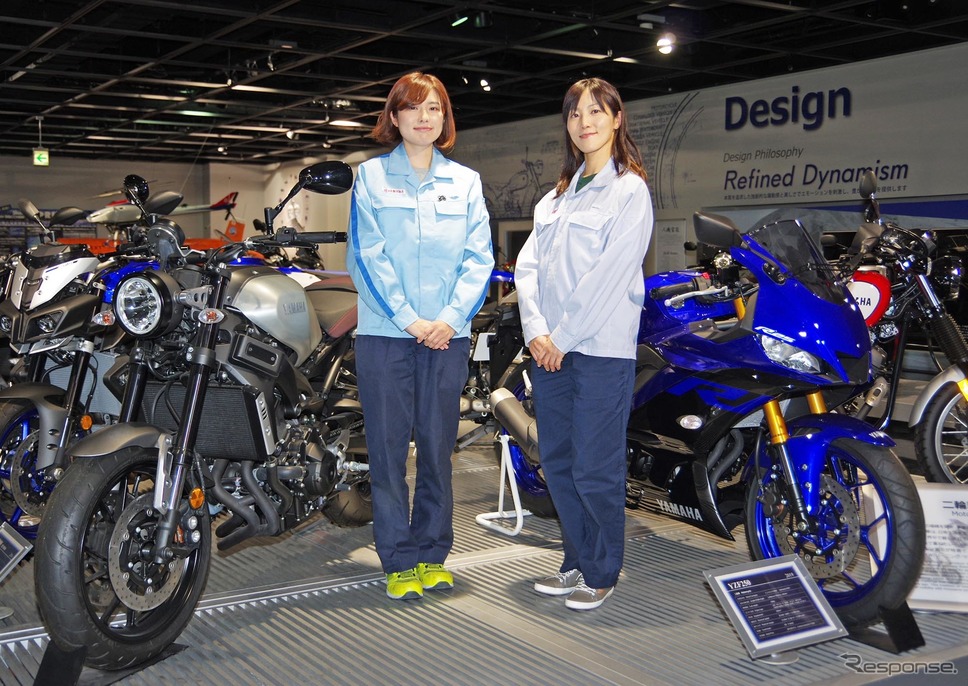 ヤマハ発動機の女性エンジニア、神谷久美子さん(右)と渡邊真帆さん(左)《撮影 宮崎壮人》