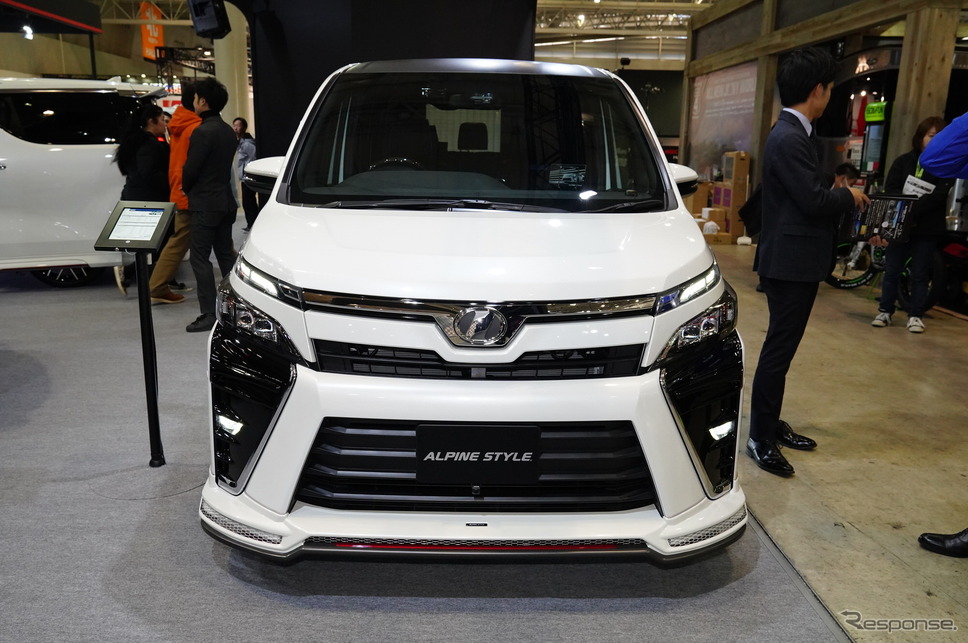 アルパインスタイルブース(東京オートサロン2019)《撮影 愛甲武司》