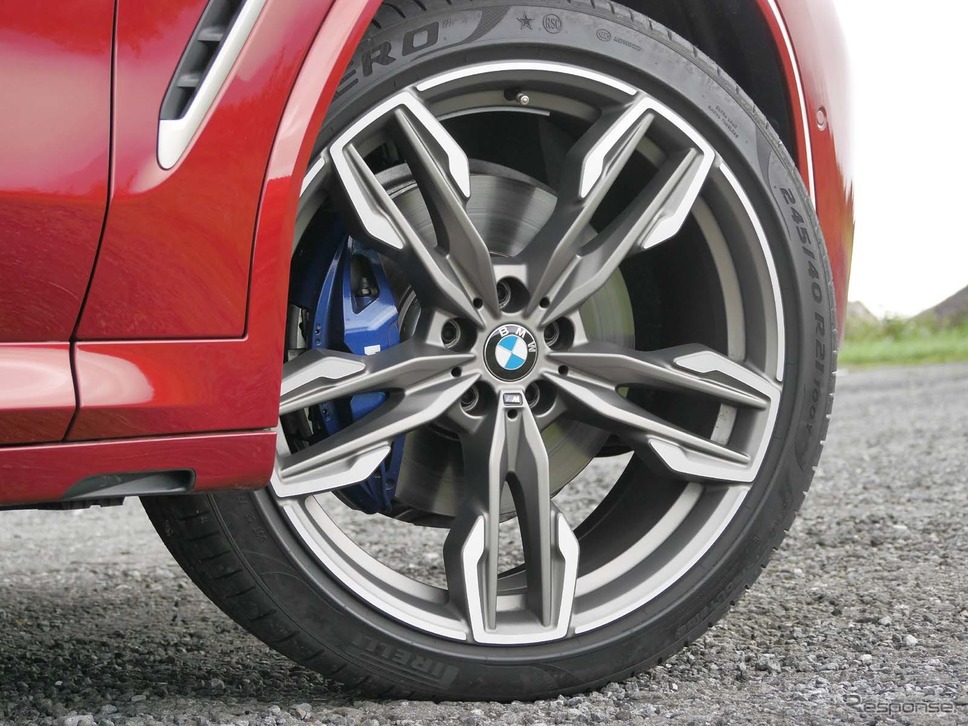 BMW X4 M40i撮影 中村孝仁