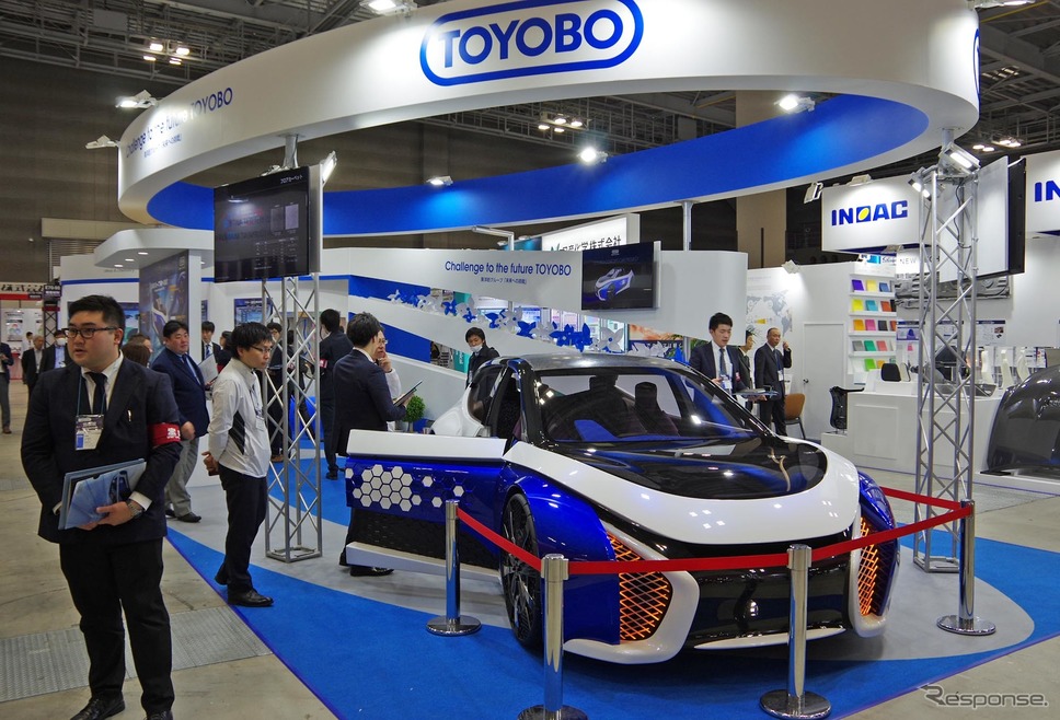 オートモーティブワールド2019 会場の様子(東洋紡)《撮影 宮崎壮人》