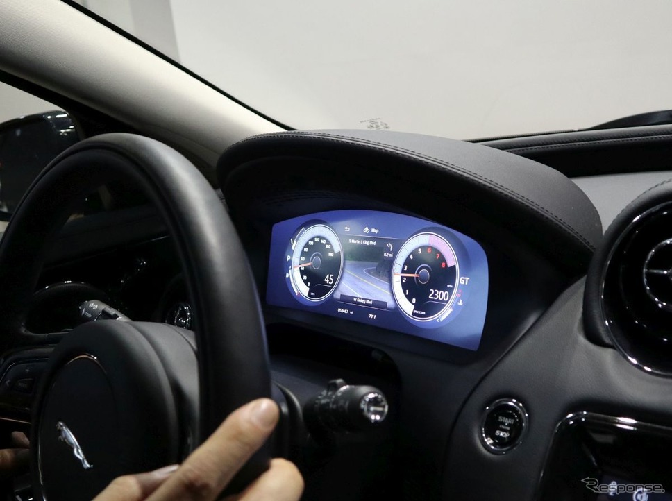 オートモーティブワールド:ブラックベリーQNX≪撮影:中尾真二≫