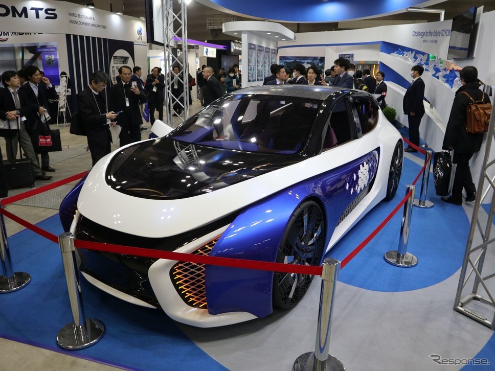東洋紡(オートモーティブワールド2019)《撮影 中尾真二》