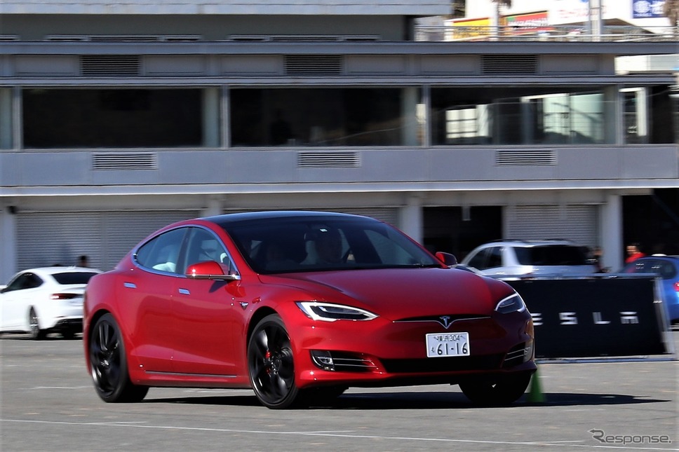 テスラ モデルS《撮影  内田俊一》