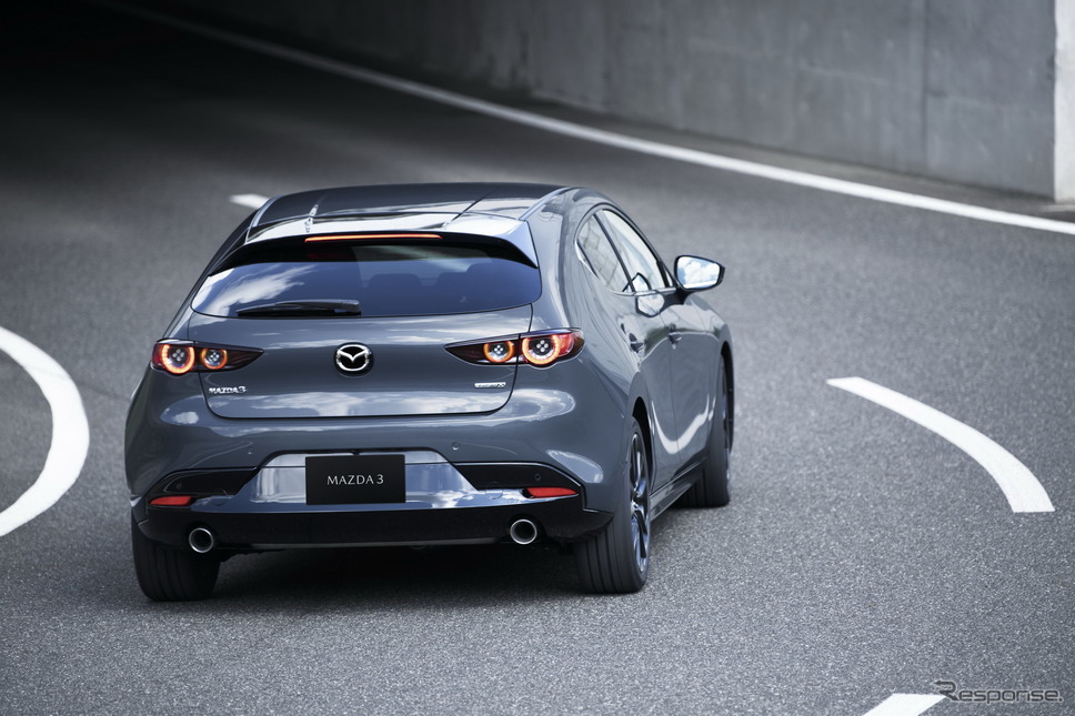 新型 マツダ3(北米仕様)