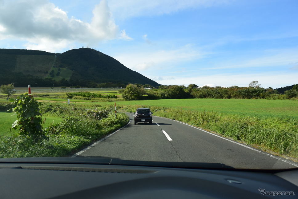 島根・三瓶山付近をドライブ中。e-POWERの走りは爽快だった。《撮影 井元康一郎]》