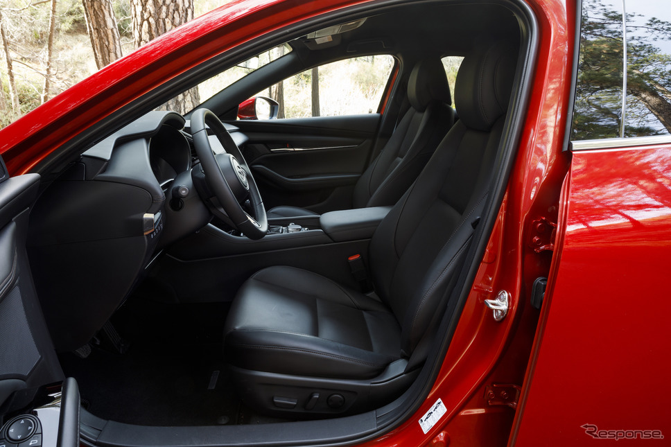 マツダ3(欧州仕様SKYACTIV-G2.0)《画像 マツダ》
