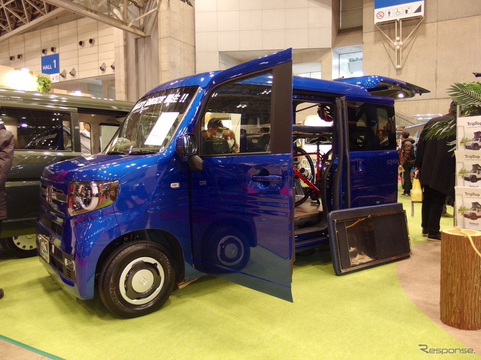 RVランド/岡モータースN-VAN(ジャパンキャンピングカーショー2019)《撮影 高木啓》
