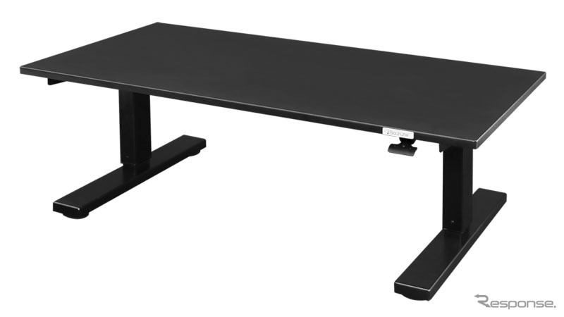 新製品のうちの一つ、SAゲーミングデスク(ロータイプ)