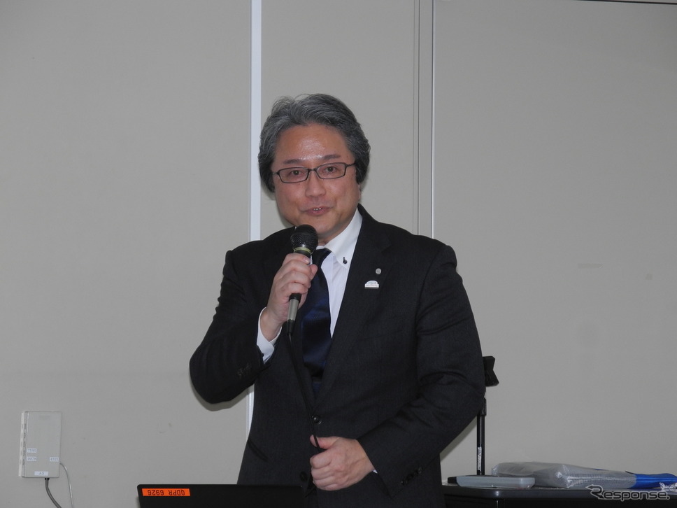 トヨタ コンパクトカーカンパニー製品企画ZP2チーフエンジニアの粥川宏氏《撮影 山田清志》