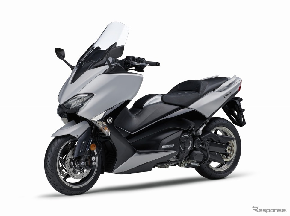 ヤマハ TMAX530 DX ABS(マットライトグレーメタリック4)