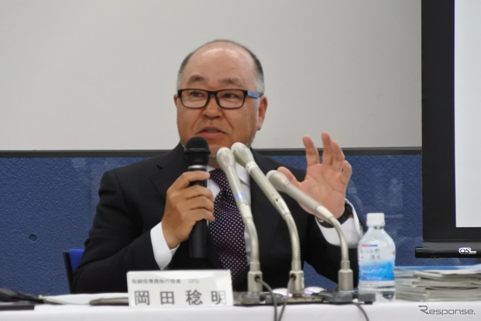 スバル 岡田稔明 取締役専務執行役員《撮影 小松哲也》