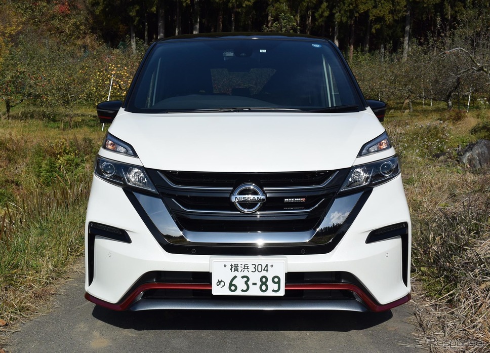 フロントマスクはあまりイカツくない。バンパー開口部のイメージはノーマルより大人しいくらい。《撮影 井元康一郎》