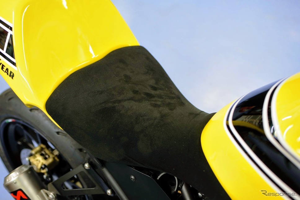 GG Retorofitz社が販売するキットを装着したヤマハ YZF-R25《撮影 佐藤旅宇》