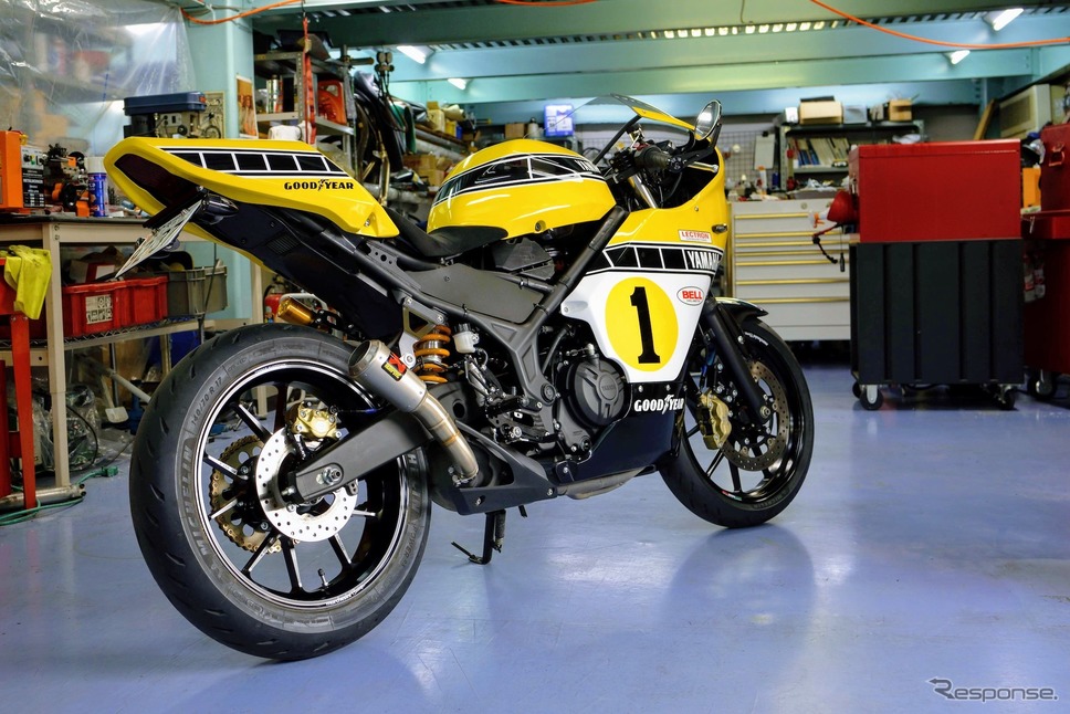 GG Retorofitz社が販売するキットを装着したヤマハ YZF-R25《撮影 佐藤旅宇》