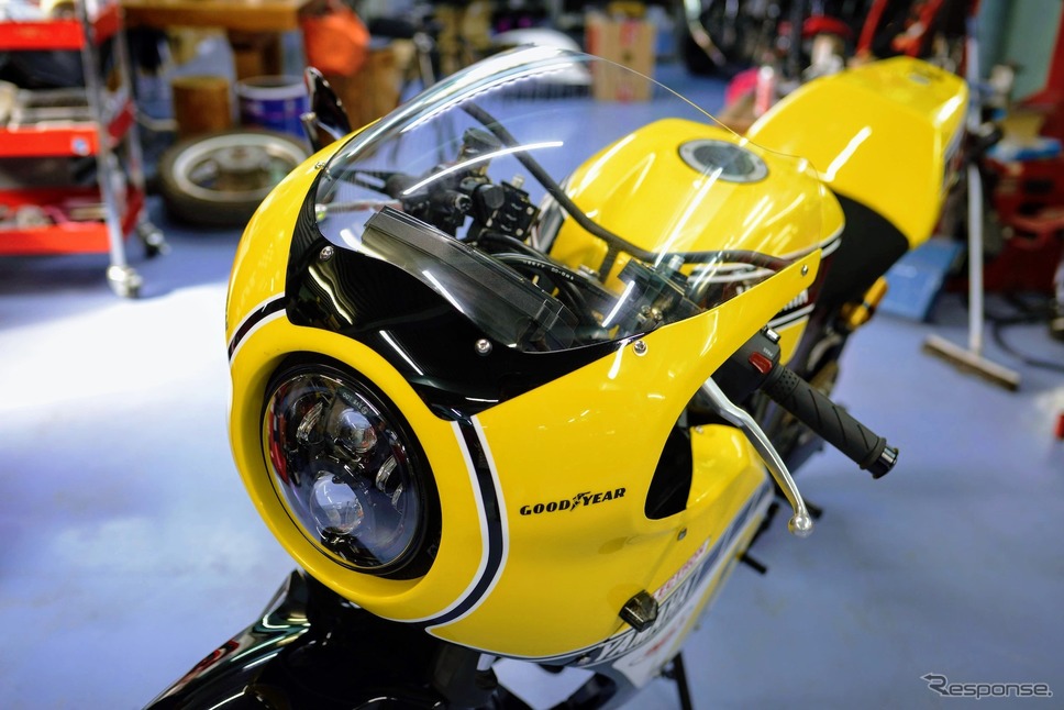 GG Retorofitz社が販売するキットを装着したヤマハ YZF-R25《撮影 佐藤旅宇》